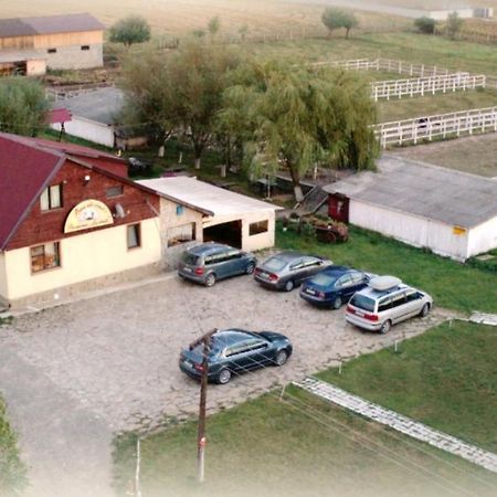 Pensiunea ,,La Struti" Targu Neamt Exterior foto